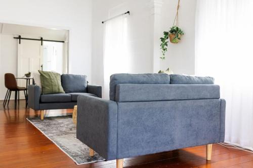 South Townsville House | Charming Cottage Stay
