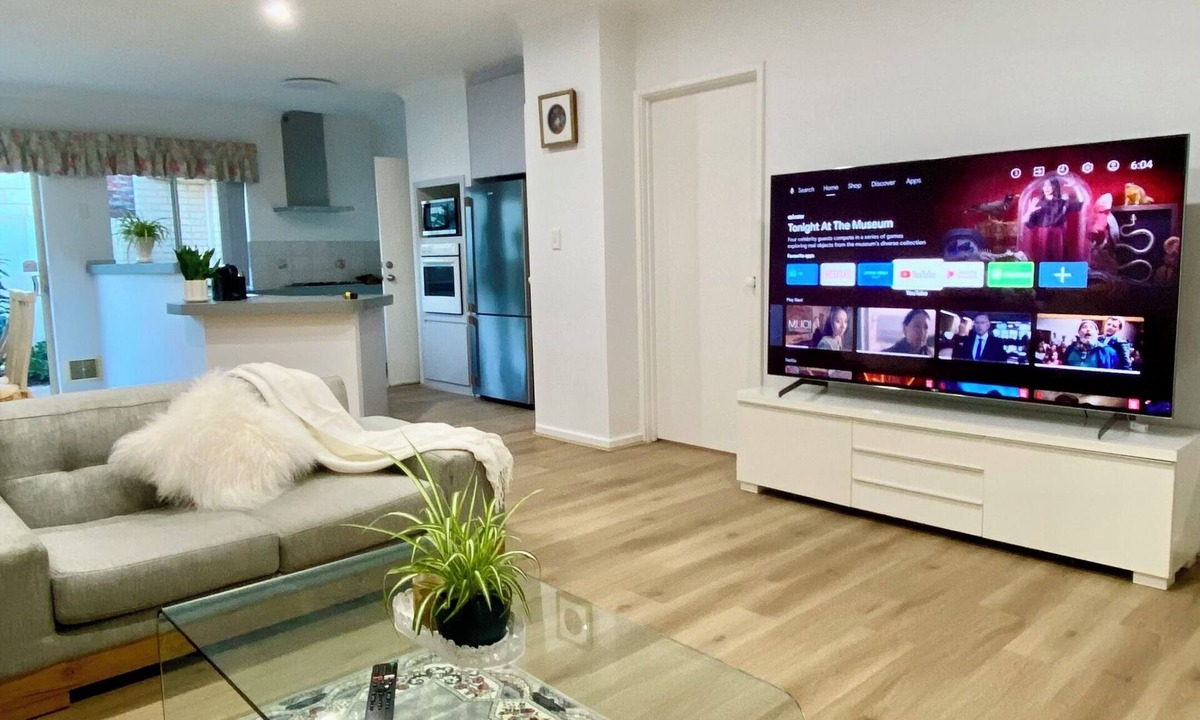 Osborne Park Villa | Charming Osborne Park Home