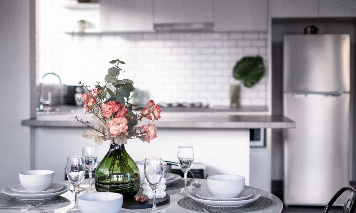 St Kilda Apartment | Charnwood 2BR: Homely Haven