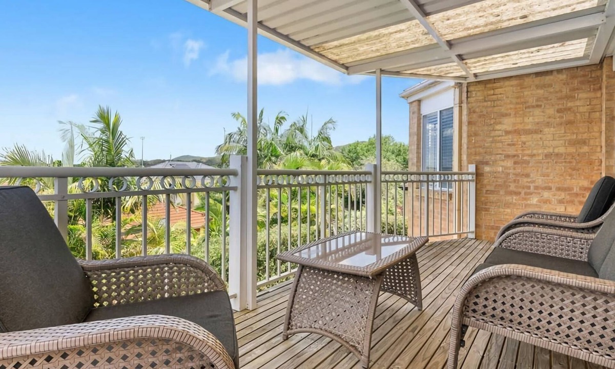Tumbi Umbi House | Cinema & Coastal Oasis Tumbi Umbi
