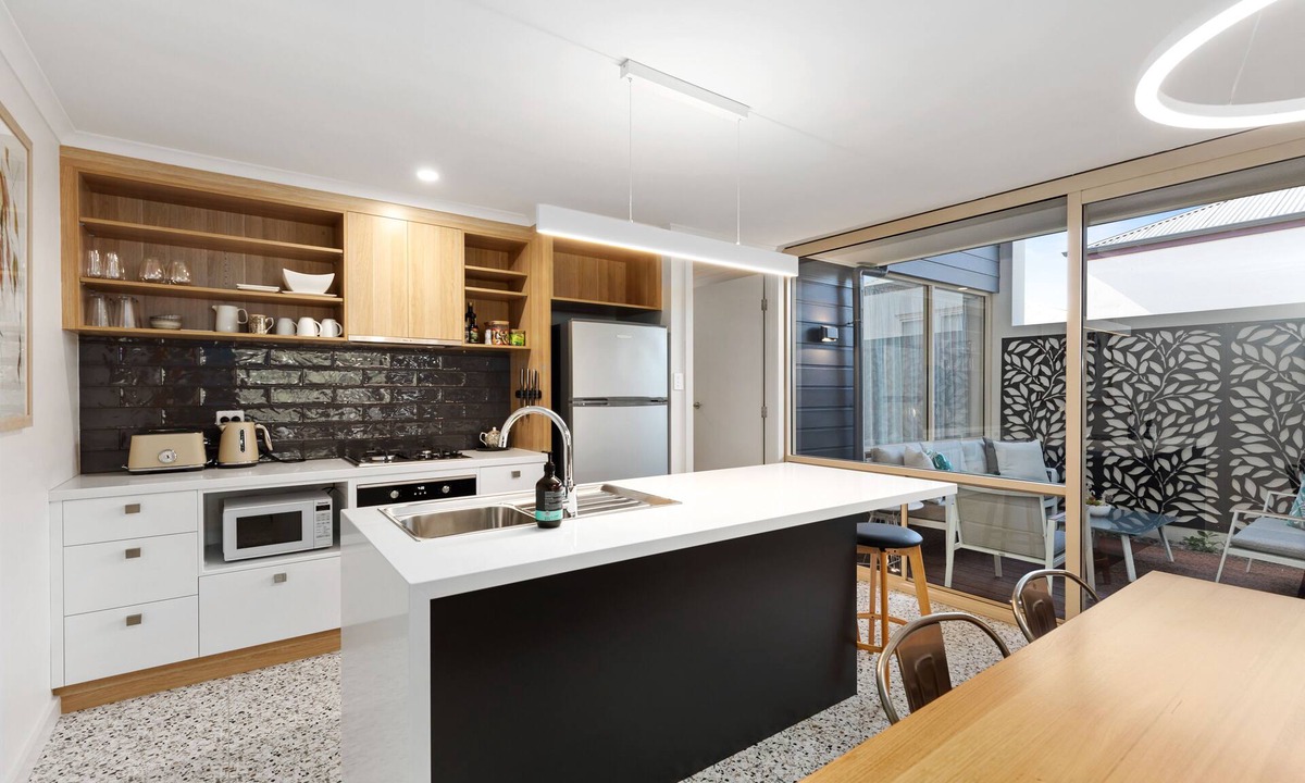 Mount Gambier Apartment | City Courtyard Two
