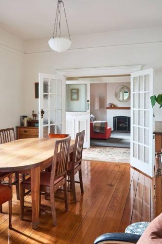South Launceston House | City Garden Escape