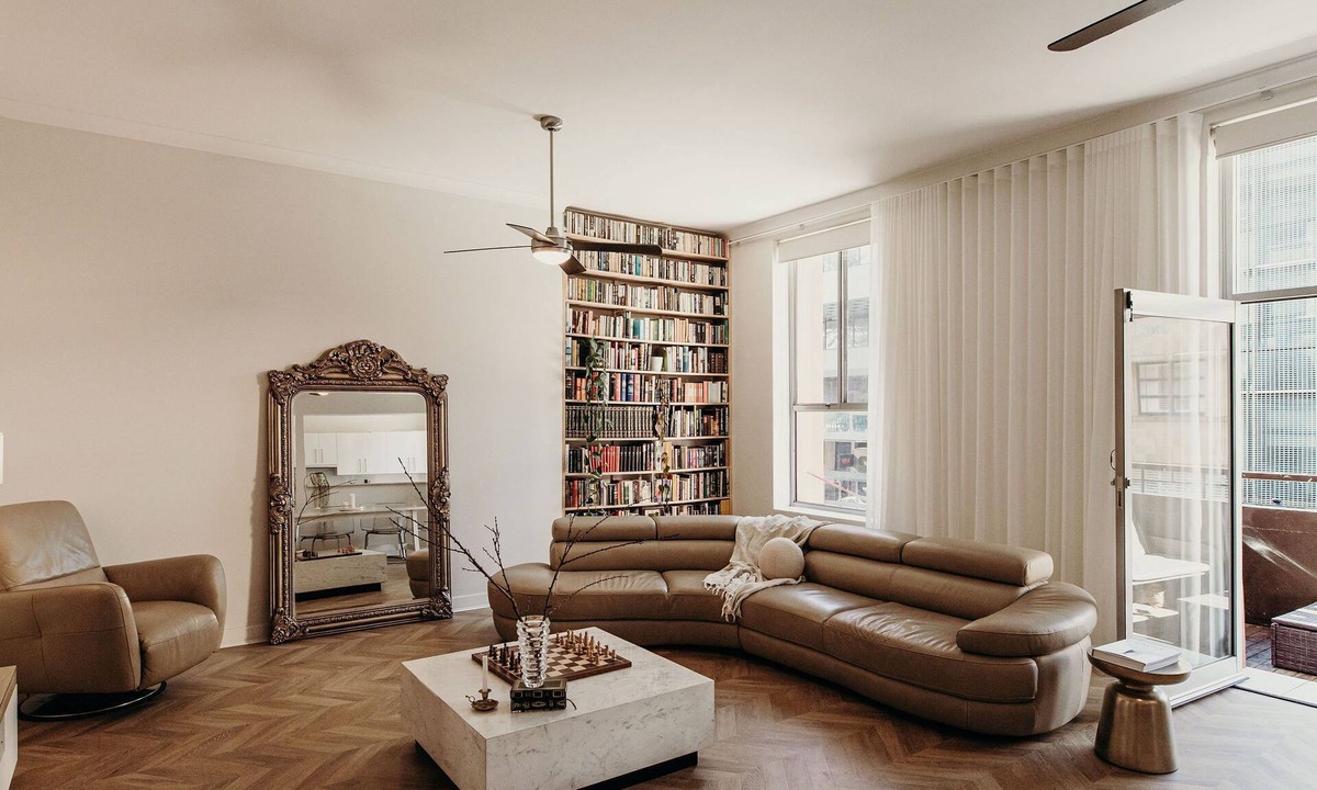 Newcastle Apartment | Classy City apartment close to Beach.