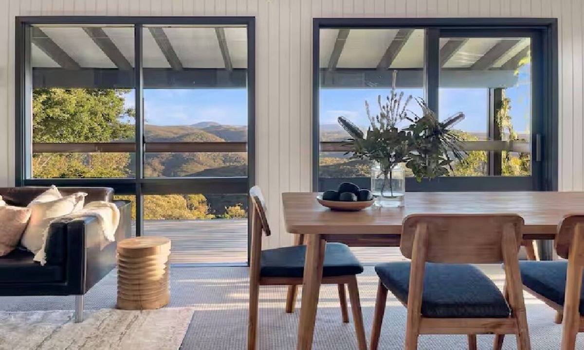 Wentworth Falls Cottage | Clifftop cottage escape with breathtaking views