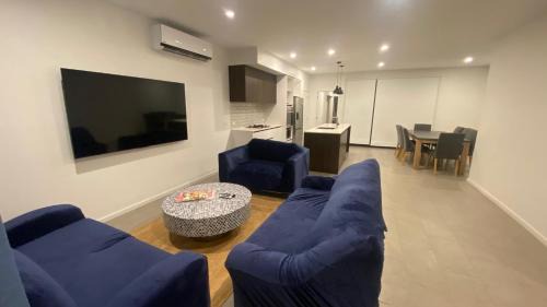 Torquay House | Coastal Calm Torquay Light-Filled 3BR Retreat