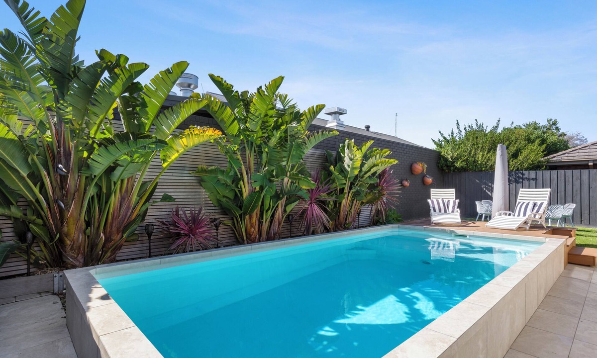 Barwon Heads House | Coastal Cosy Beach House with Saltwater Pool in Barwon Heads