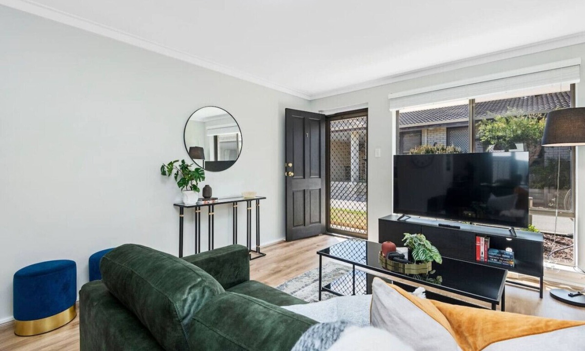 Scarborough Apartment | Coastal Elegance! A Luxurious, Dreamy Escape!