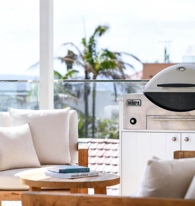 Vaucluse Apartment | Coastal Elegance Art Deco Charm w Harbour Views