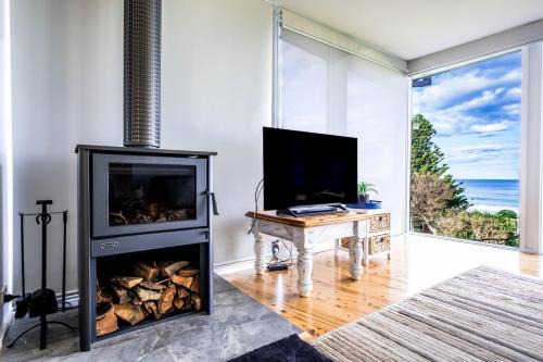 Skenes Creek House | COASTAL HAVEN - panoramic ocean views