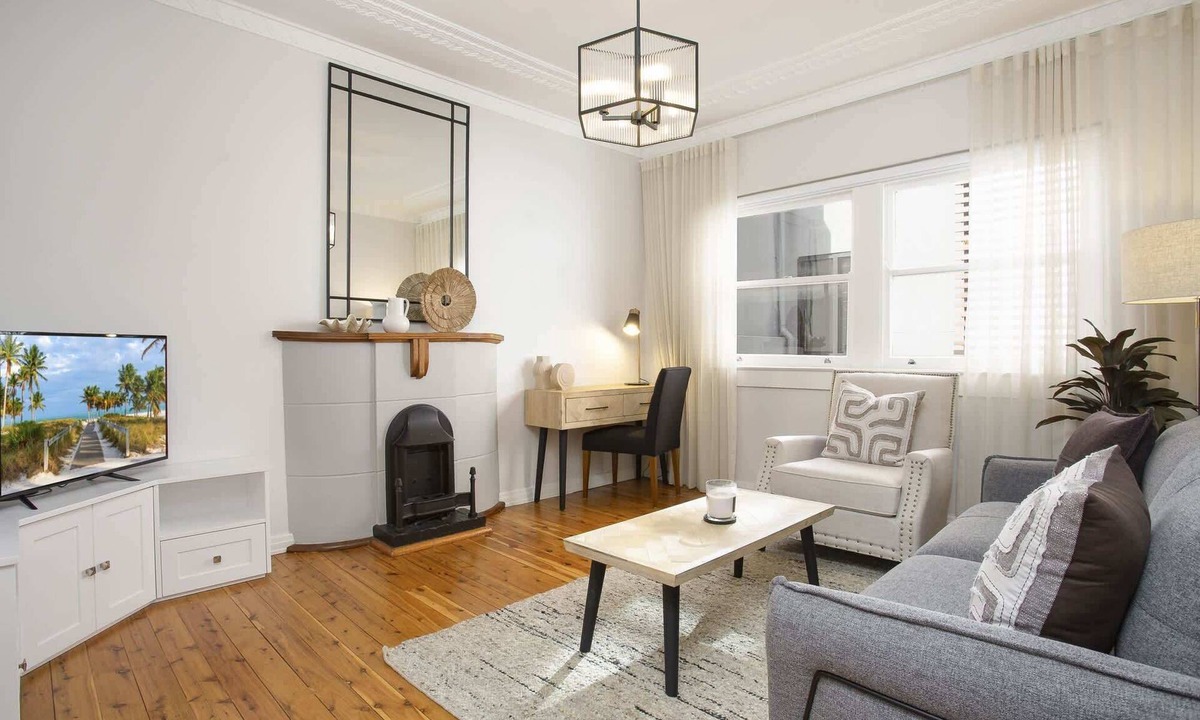 Coogee Apartment | Coastal Living Just Metres From Coogee Beach