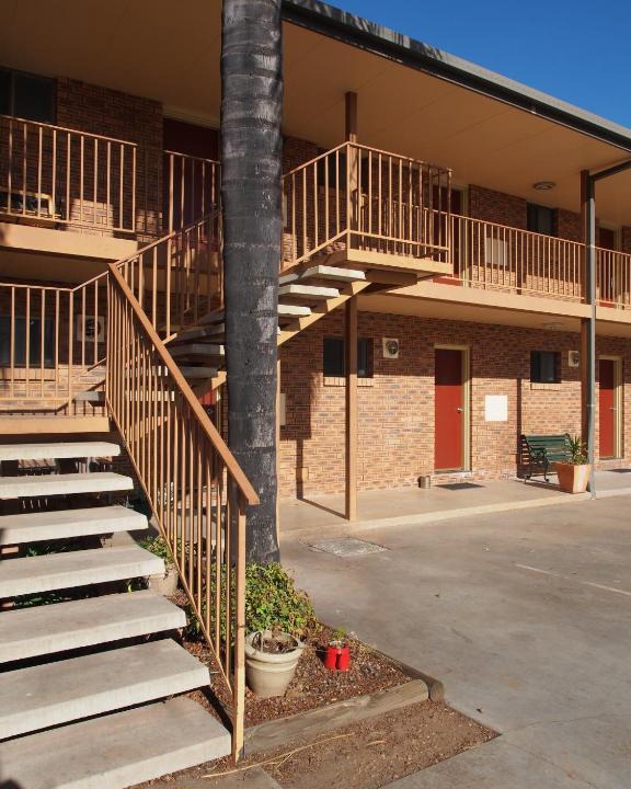 Cobar Hotel | Cobar Town & Country Motor Inn