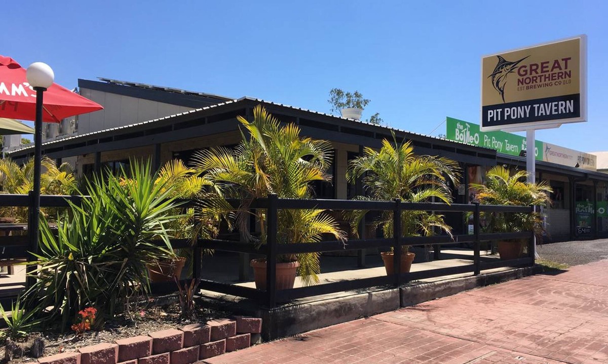 Collinsville Hotel | Collinsville Motel