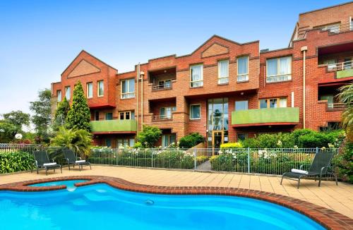 Fitzroy Hotel | Comfort Apartments Royal Gardens