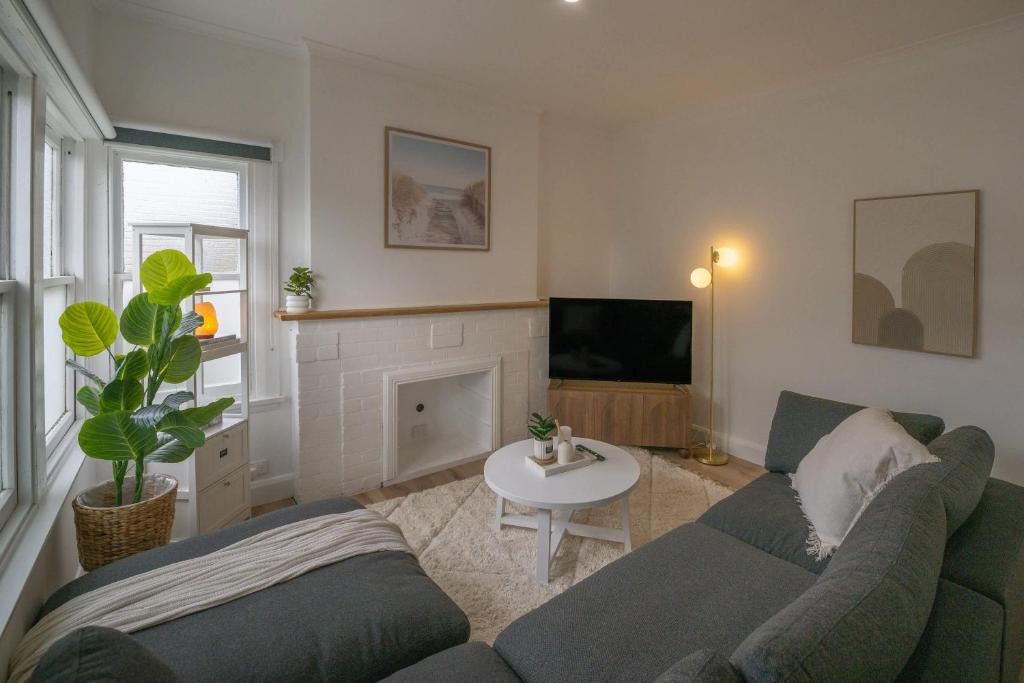 Newstead House | Comfortable Family Home in Newstead