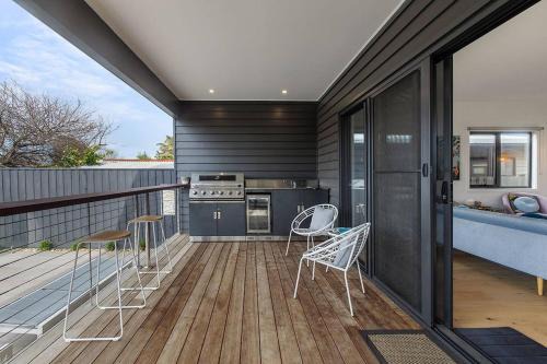 Rosebud Villa | Contemporary Coastal Escape with Sparkling Pool