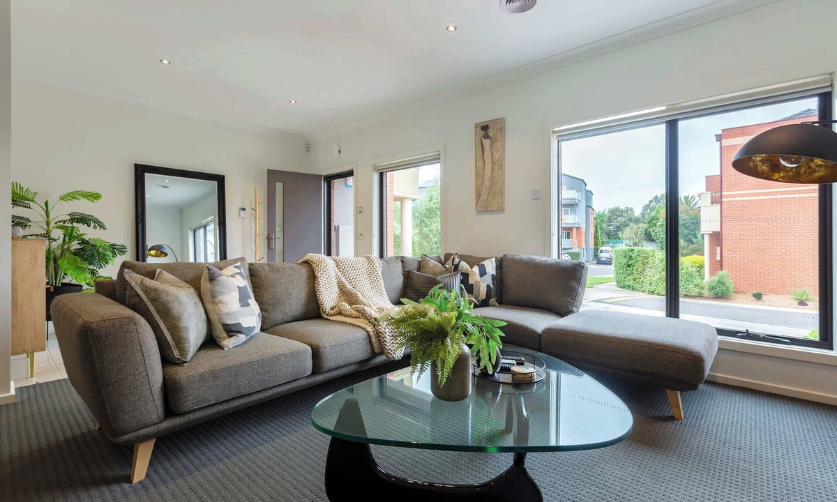 Flemington House | Contemporary townhouse near Flemington Racecourse