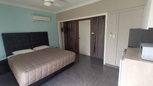 Gilgandra Hotel | Cooee Motel
