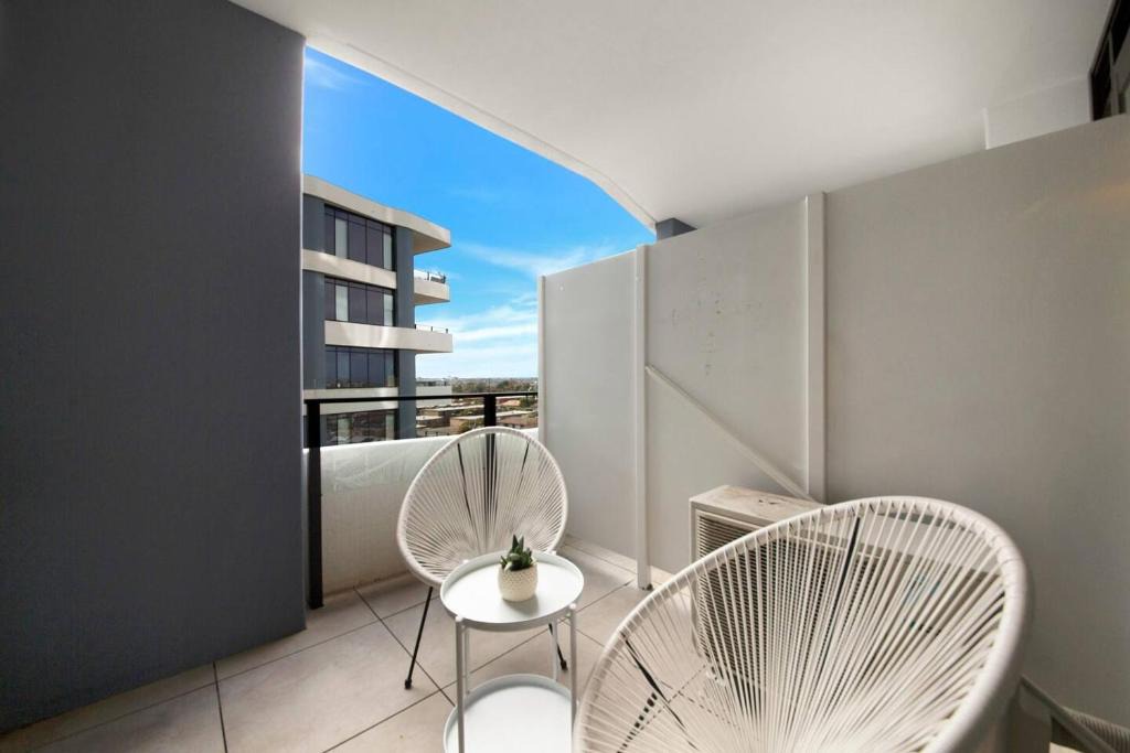 Footscray Apartment | Cool and Contemporary on the City Edge