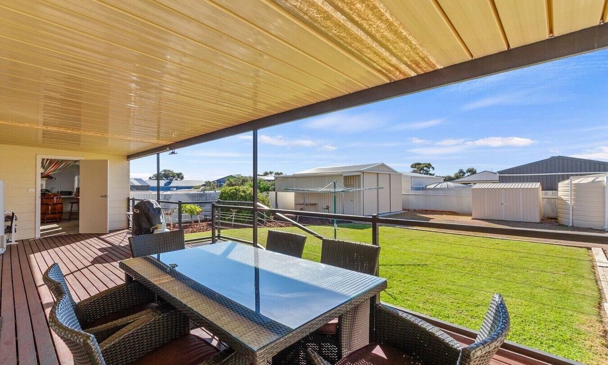 Moonta Bay House | Copper Coast Escape - 3 Bedroom Home in Moonta Bay