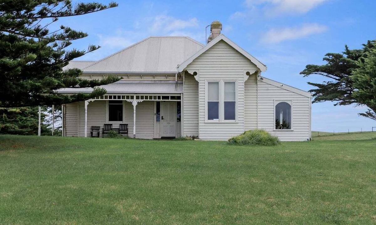 Cape Bridgewater House | Cork Hill Retreat - Charming & Historic with Natural Beauty