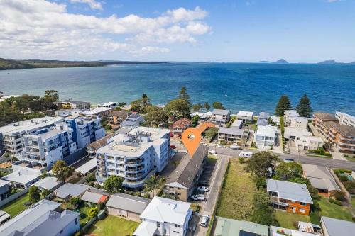 Soldiers Point Apartment | Costas Smerelda 8, 16 Soldiers Point Rd - Linen, Views, Air Con, Wi-Fi