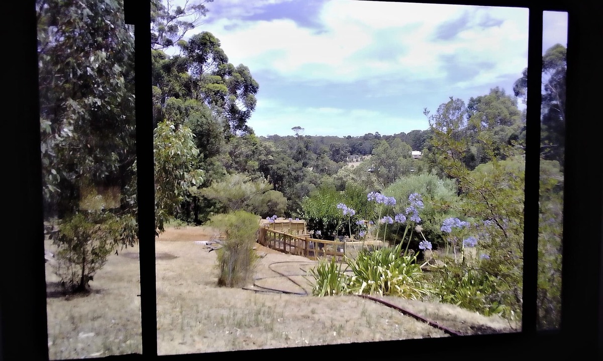 Margaret River Cabin | Cosy Cabin Hideaway - peaceful, comfy, close to nature, river and town.