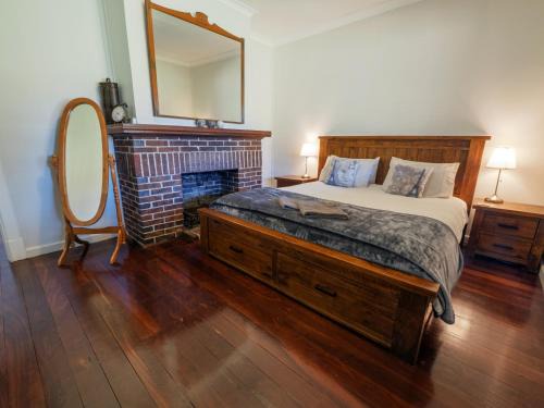 Frankland River House | Country Cottage - Frankland River Retreat -Private Peaceful