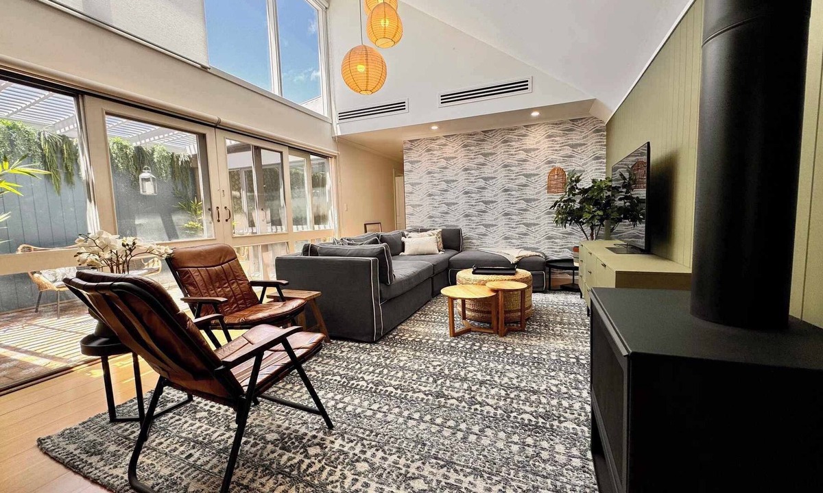 Port Adelaide House | Courtyard Home In Historic Port Adelaide
