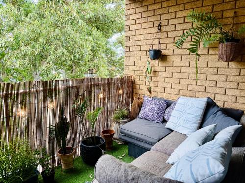 North Bondi House | Cozy Bondi ROOM - Beach life and Local Host! Free Parking