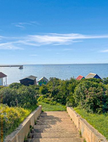 Mornington House | Cozy cottage by the beach in Mornington