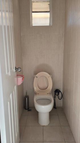 Morley House | Cozy room near airport