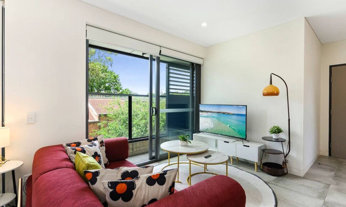 Marrickville Apartment | Cozy Studio in Marrickville | Walk to Train