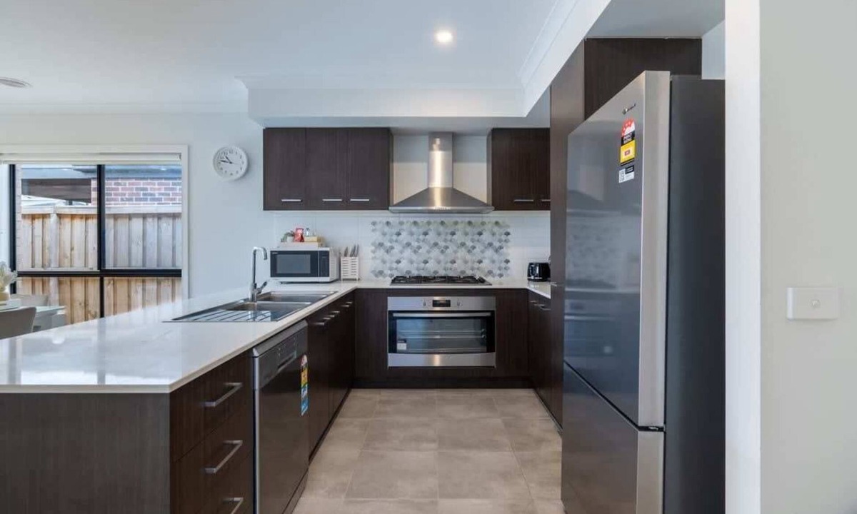 Cranbourne East House | Cranbourne Entire house 4bedroom