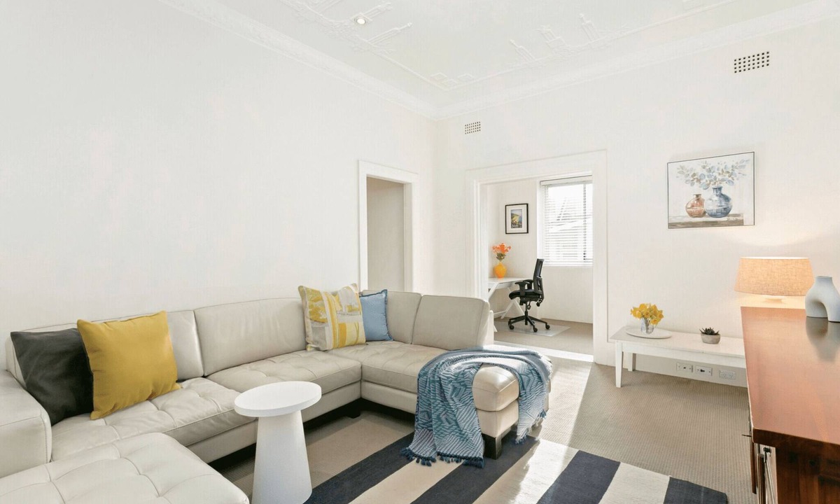 Cremorne Point Apartment | Cremorne Point- CP007 - Wulworra Avenue - Charming Top-Floor 1BR + Sunroom Near Cremorne Point Wharf Harbour Walks