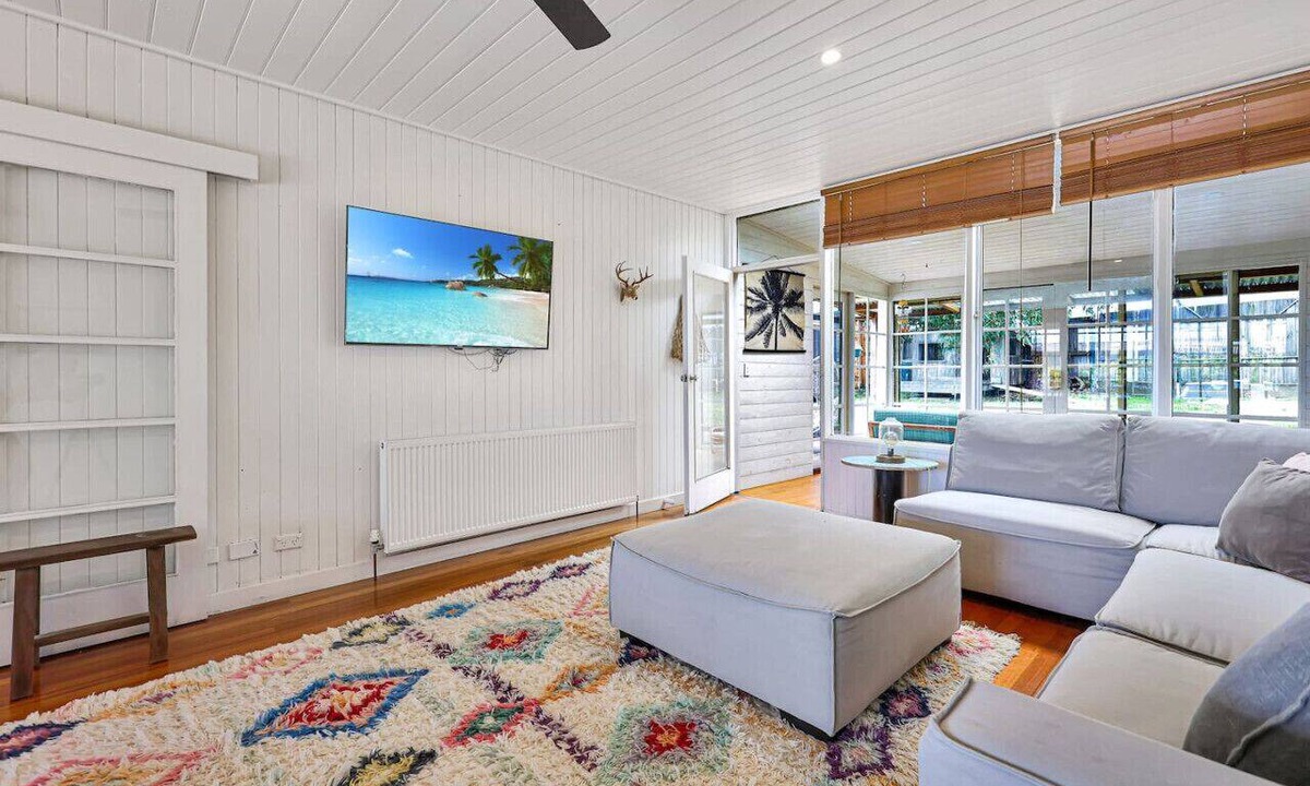 Ocean Grove House | Dare Street Family Getaway- Walk to beach, pets ok
