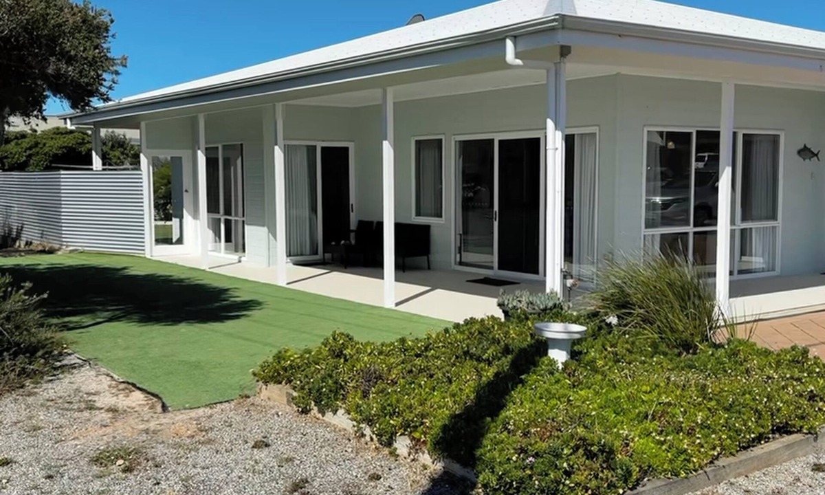 Ward House | Diamond View Beach House