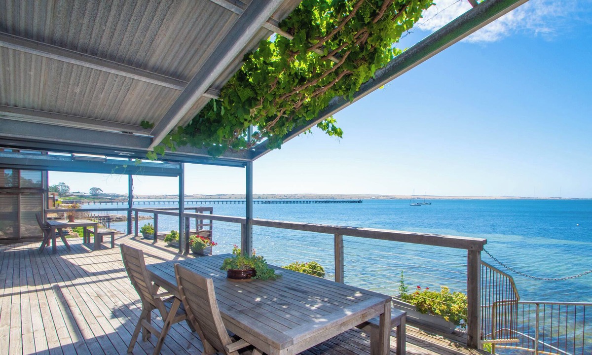Ripon Apartment | Doi's Ocean Front Apartments in Streaky Bay