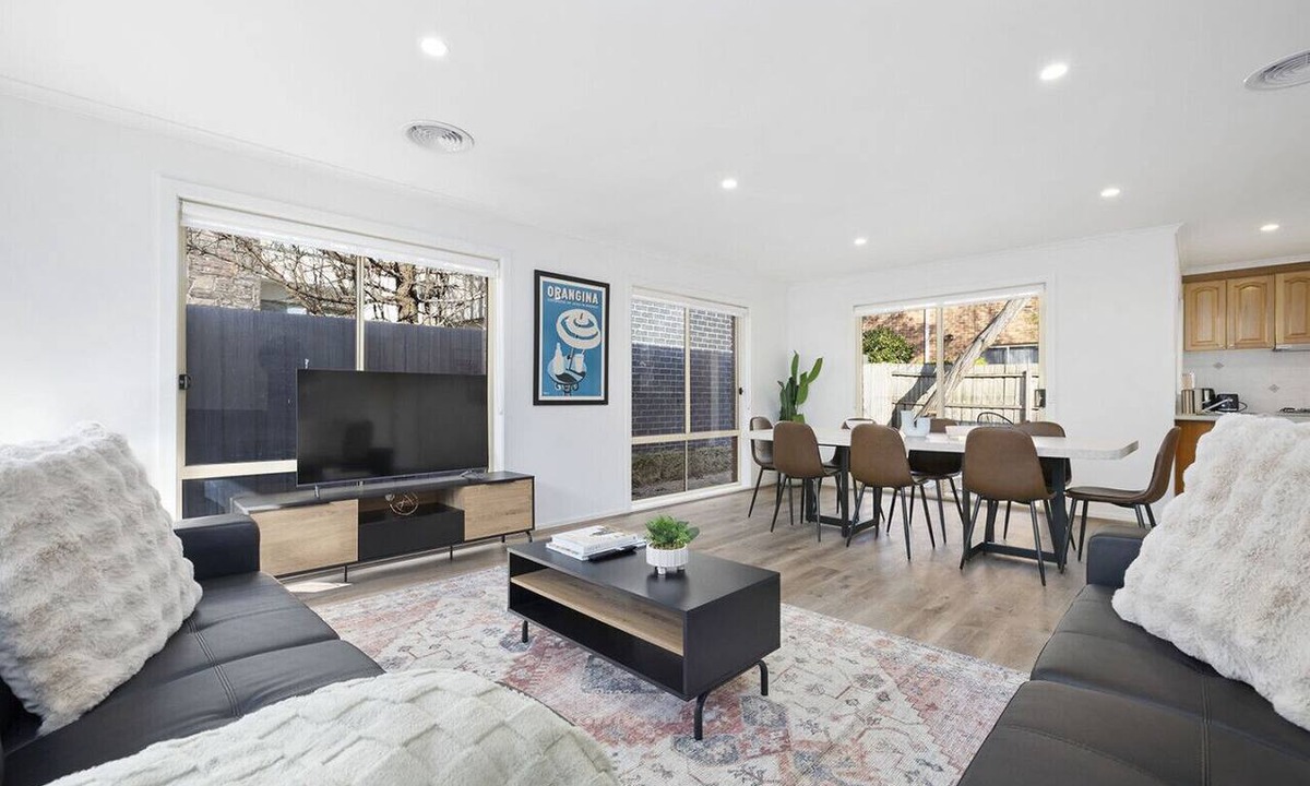 Glen Waverley House | Domi Rentals - The Willow Home