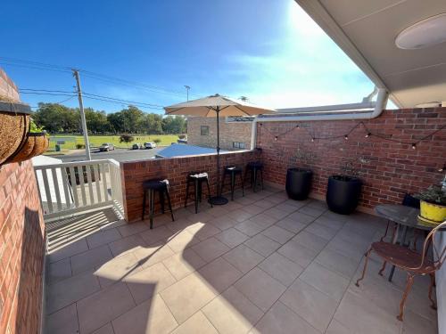 Narrabri Apartment | Downtown Narrabri Apartment