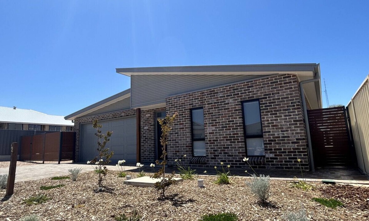 Port Hughes House | Driftwood Cove - Family Holiday in Port Hughes
