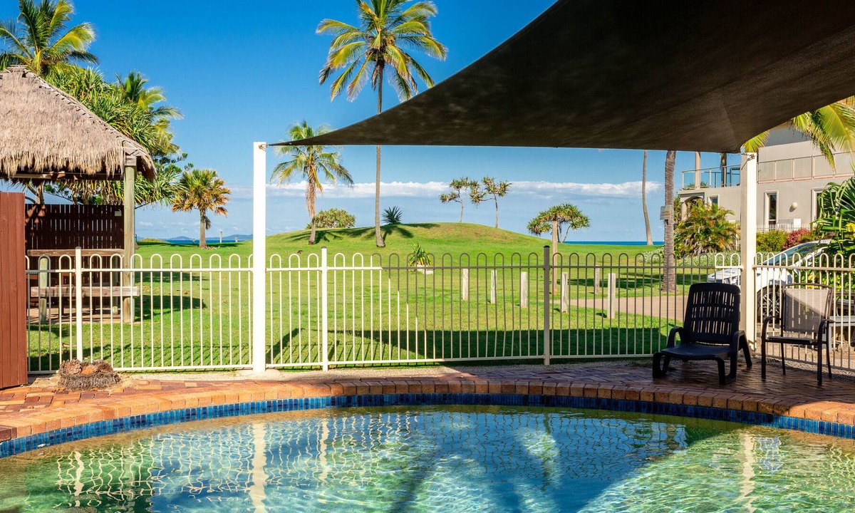 Yeppoon Apartment | Driftwood on the Beach - Ground floor Unit 5