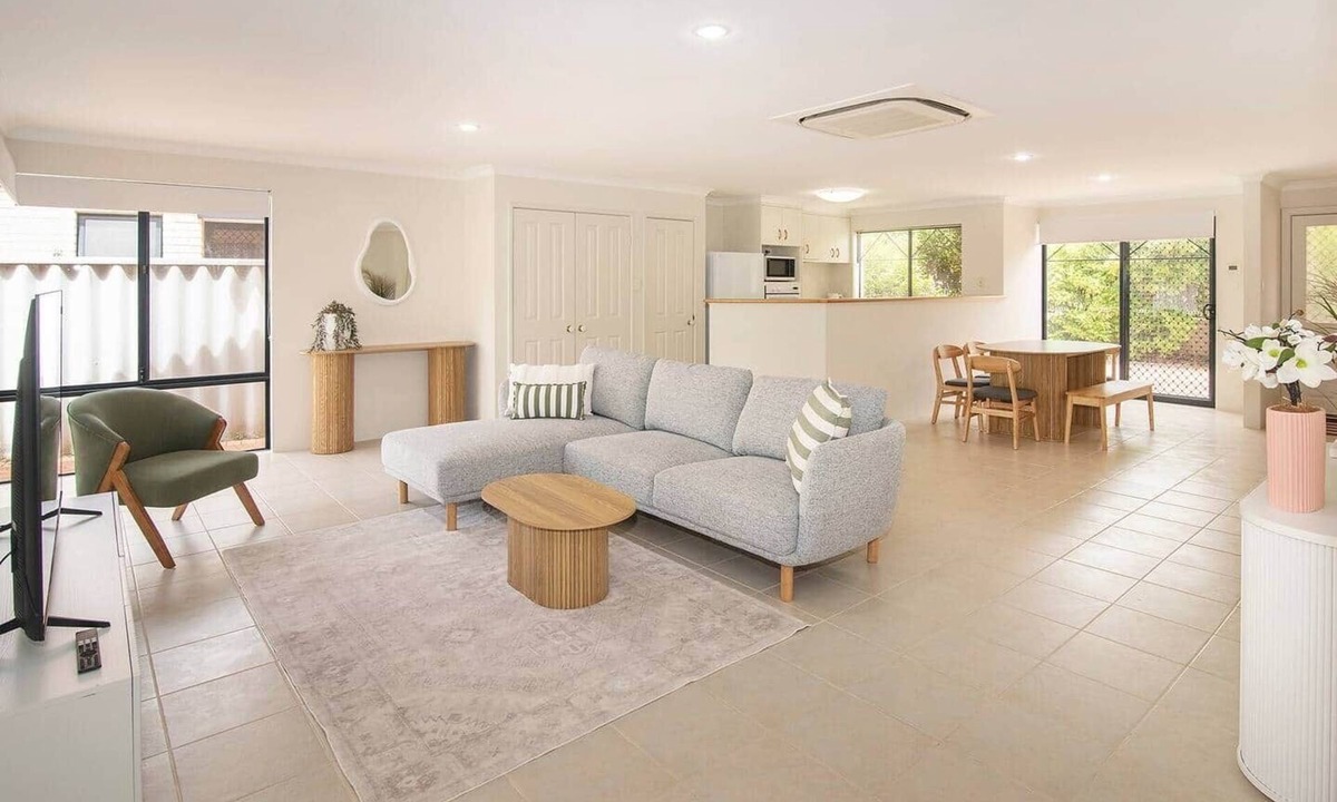 West Busselton House | Duchess Beach Retreat- Town Central