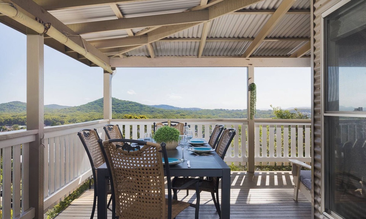 Shoal Bay House | Eagles Nest at Shoal Bay - Immerse yourself in nature
