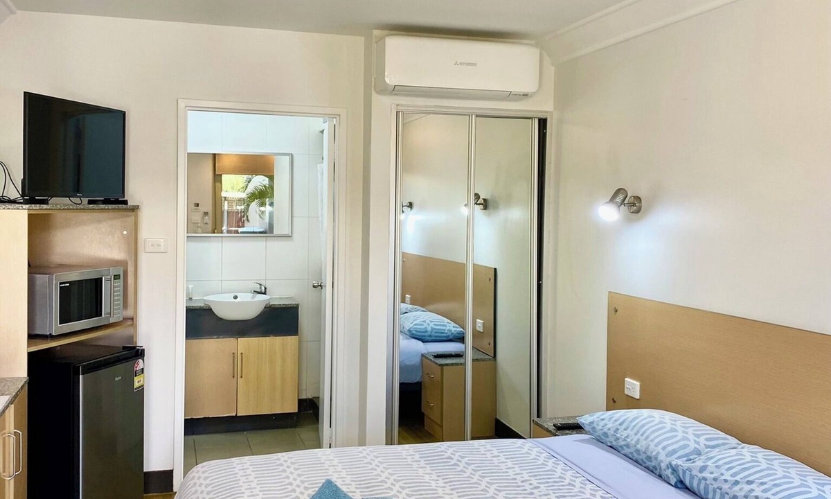 Millars Well Hotel | Econo Lodge Karratha