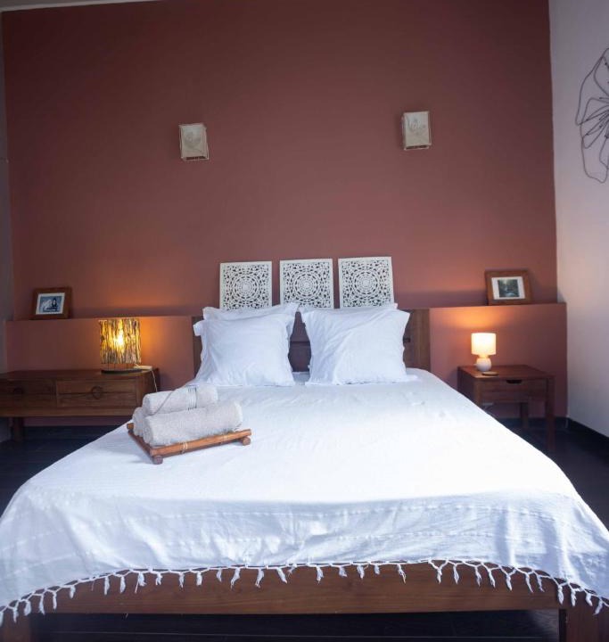 Cayenne Apartment | Ecrin tropical baignoire - centre ville Cayenne - wifi - Climatisation- 3 chambres