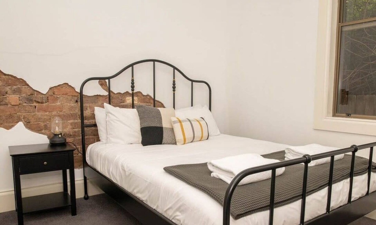 Glenroi House | Edward Cottage - Trendy East Orange, Close to CBD