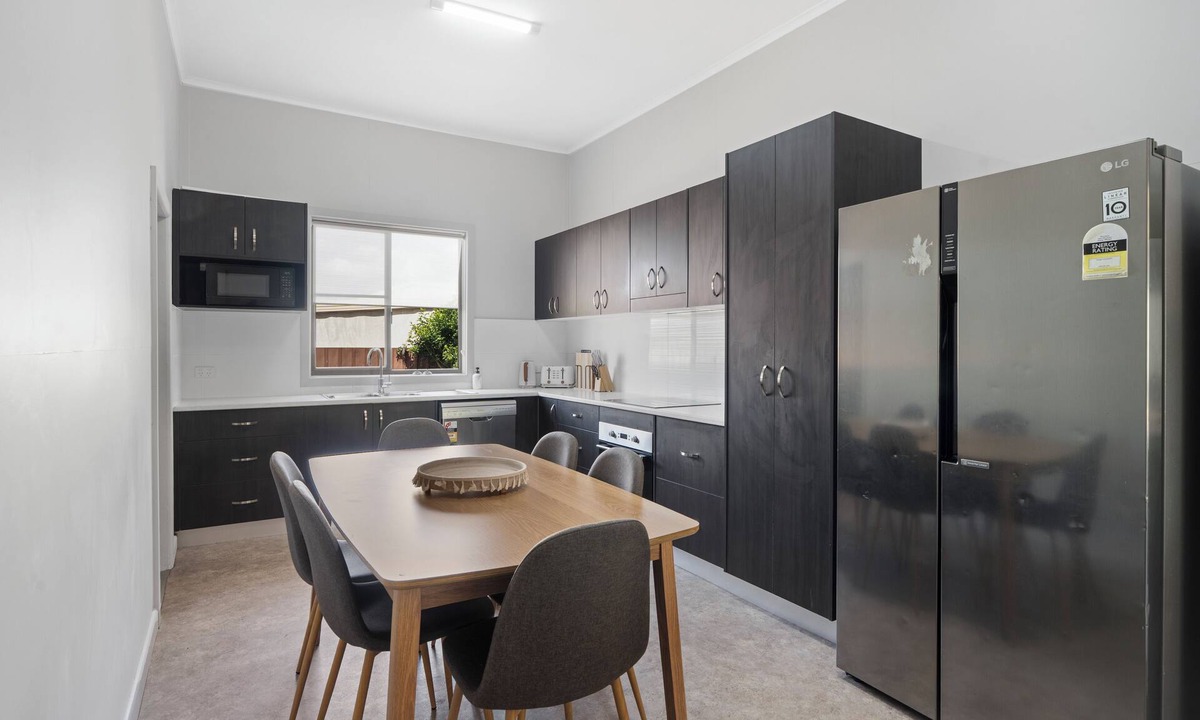 Dubbo House | Edwin cottage - close to hospital
