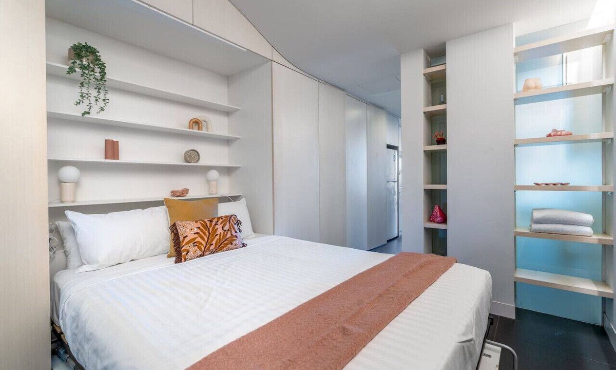 City West Apartment | Elegant Inner City Life Apt | Nishi Building