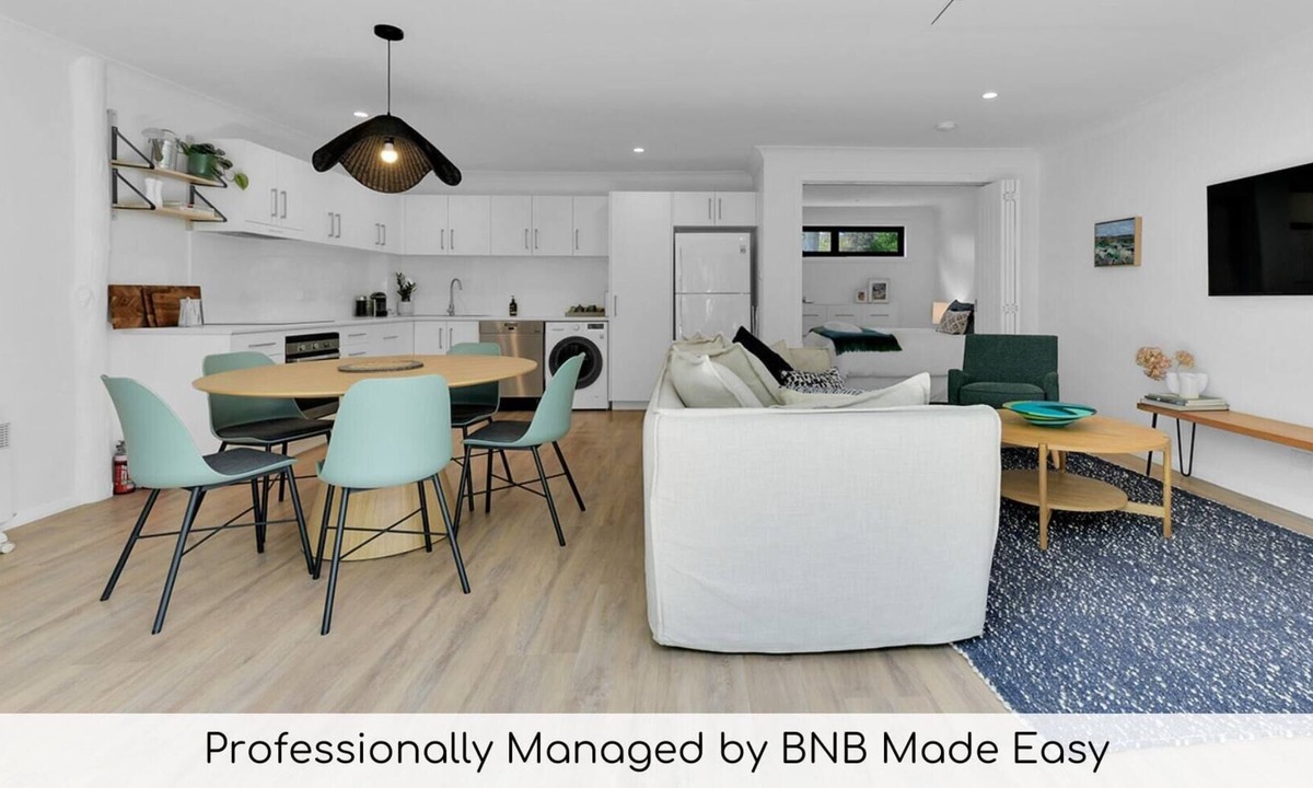 Calare Apartment | Eliza Escape - Luxe 1 Bedroom Apartment