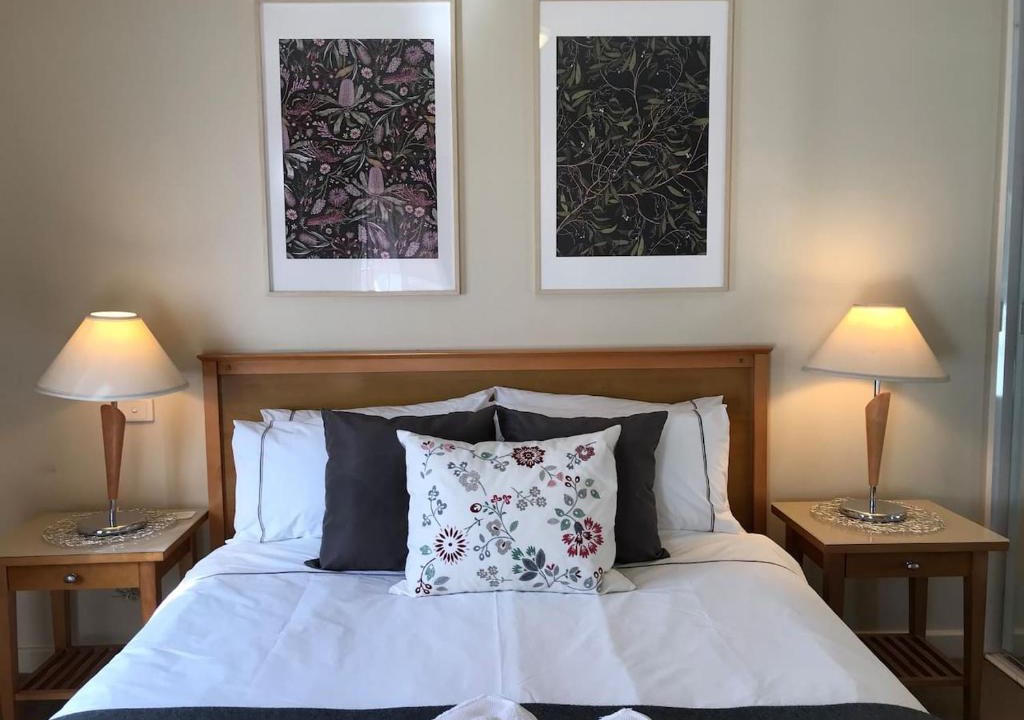 Perth Central Business District Apartment | Eliza's Lookout